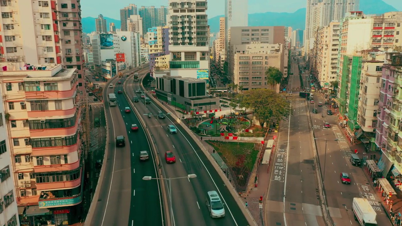 俯瞰香港风景秀丽的城市道路交通建筑视频素材