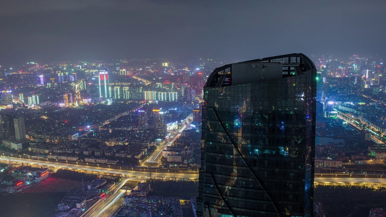 夜景城市高速公路列车轨道延误视频素材