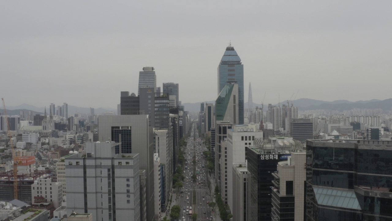 韩国首尔江南区驿三区周边建筑和市中心的风景视频素材