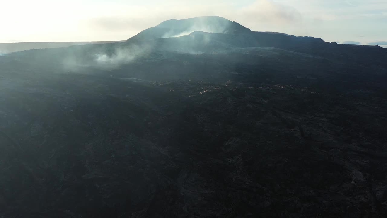 法格拉达尔火山(Mount Fagradalsfjall)视频素材