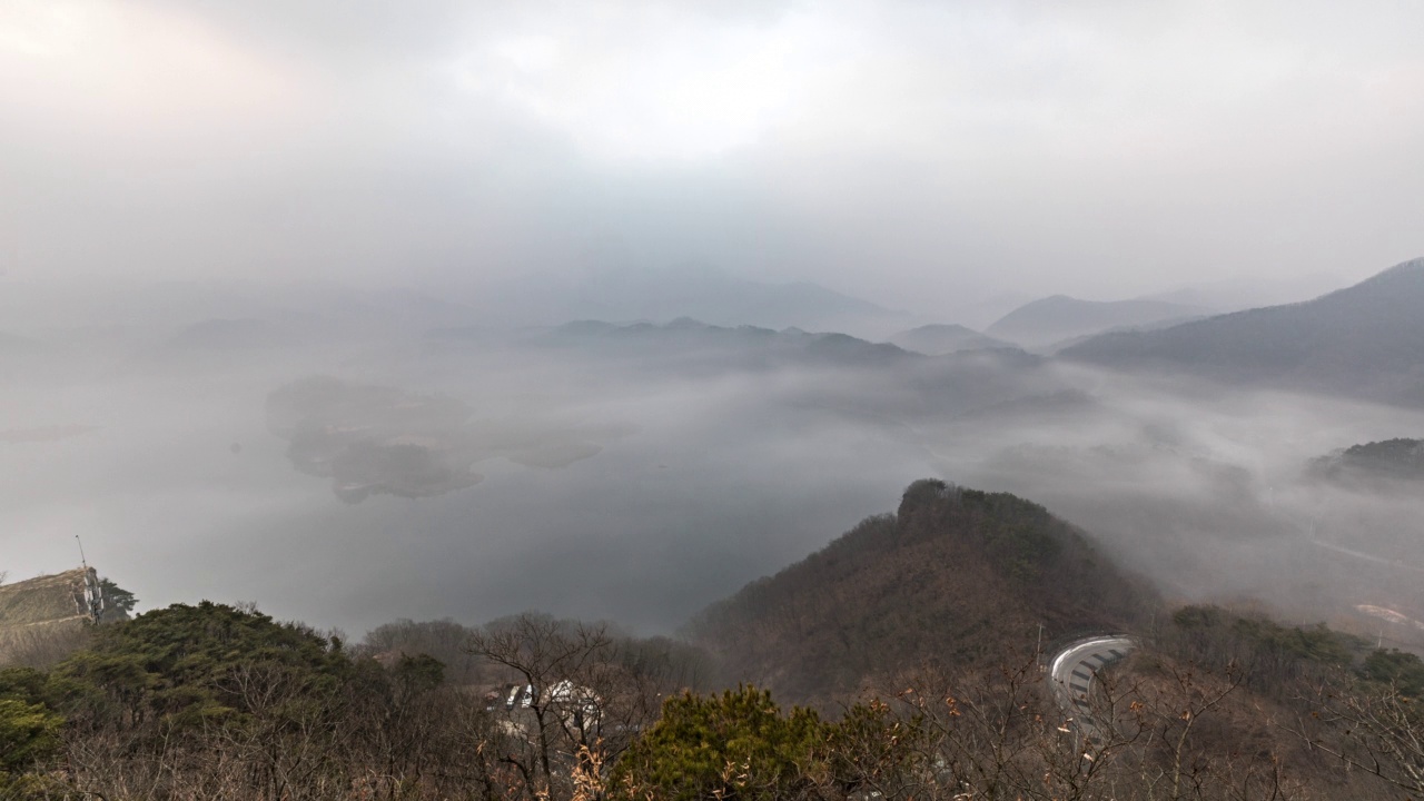 韩国全罗北道任实郡玉井湖上空的云海视频素材