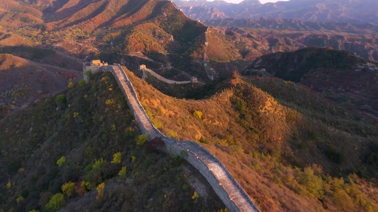 中国长城的秋景视频素材