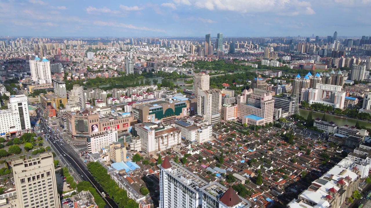 航拍中国南通，城市，现代建筑，景观，天际线视频素材