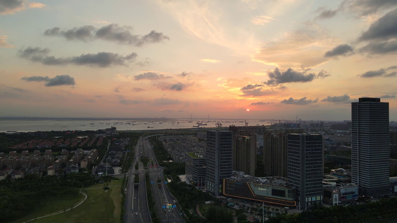 航拍中国南通，城市，现代建筑，景观，天际线视频素材