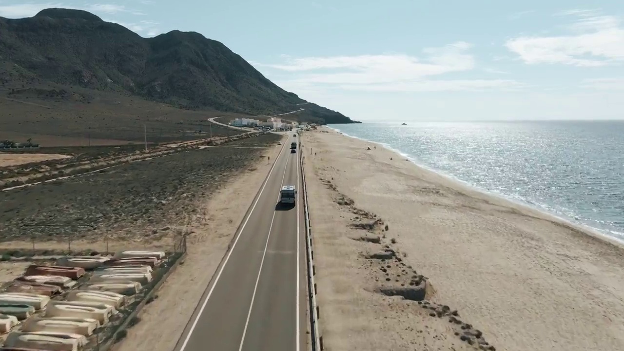 南欧货车旅行无人机剪辑:Cabo de Gata-Níjar安达卢西亚自然公园视频素材