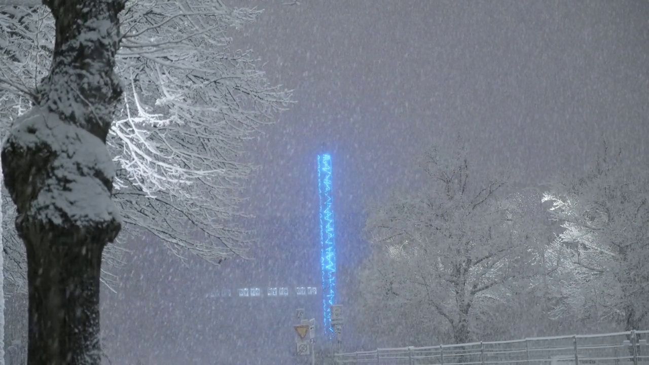 芬兰赫尔辛基的一场大雪视频素材