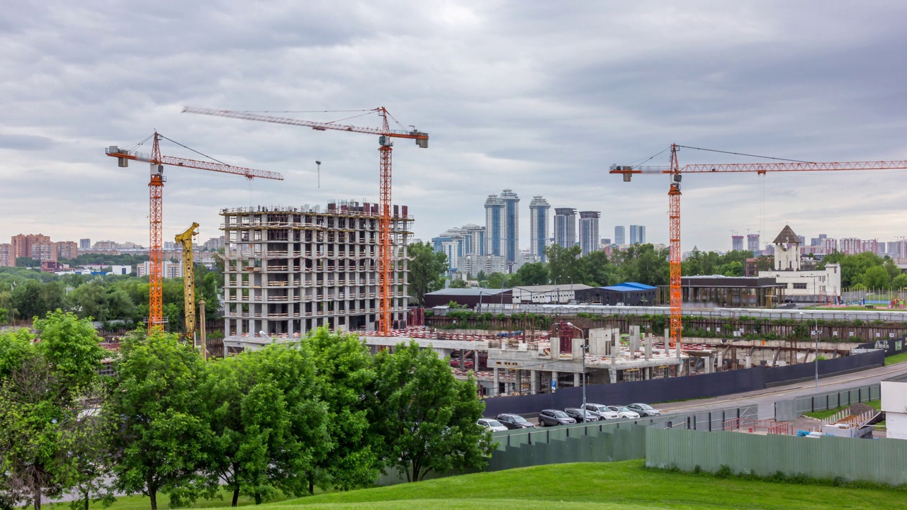 新建筑的施工场地视频下载