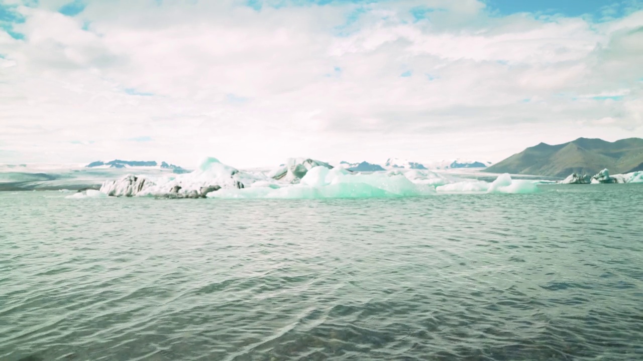 冰岛Jokulsarlon冰川泻湖视频素材