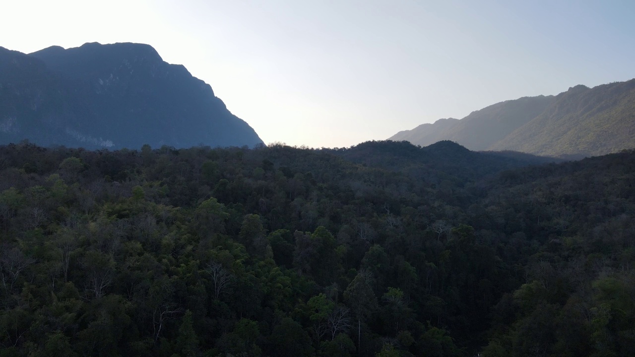 鸟瞰图，Doi銮山，江岛视频素材