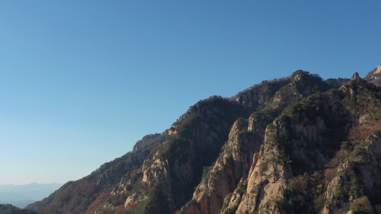 韩国江原道麟溪郡雪岳山的自然风光视频素材