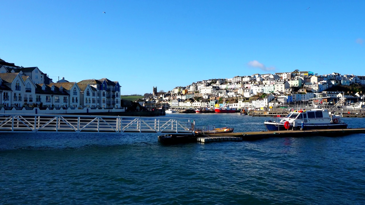 Marina - Brixham，英格兰视频素材