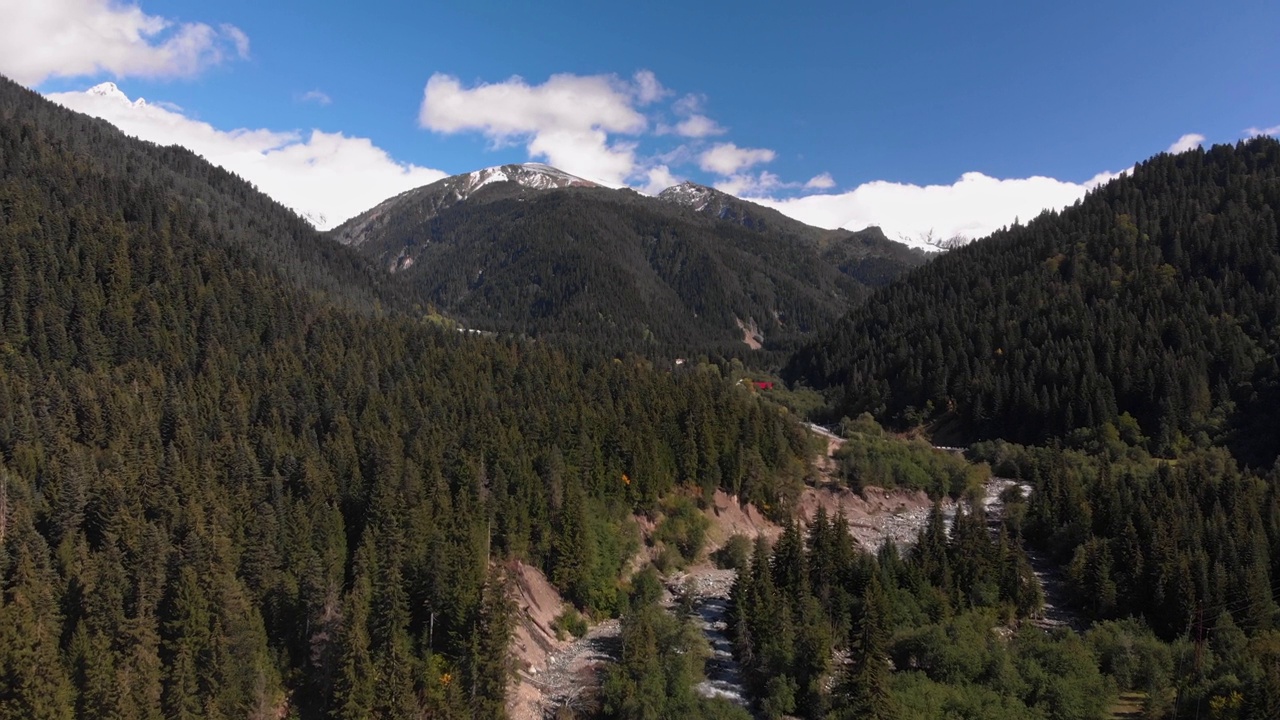 格鲁吉亚苏维地区的高加索山脉视频素材