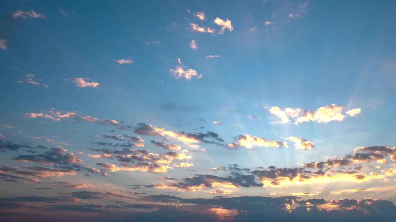 日出或日落时美丽的大太阳视频素材