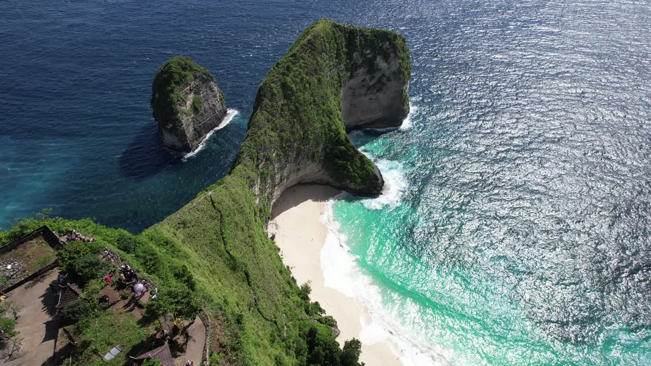 克林金海滩努沙佩尼达是世界上美丽的海景视频素材