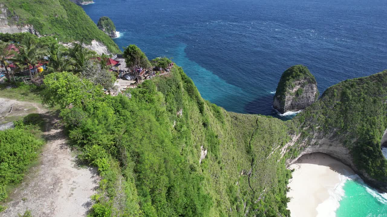 克林金海滩努沙佩尼达是世界上美丽的海景视频素材