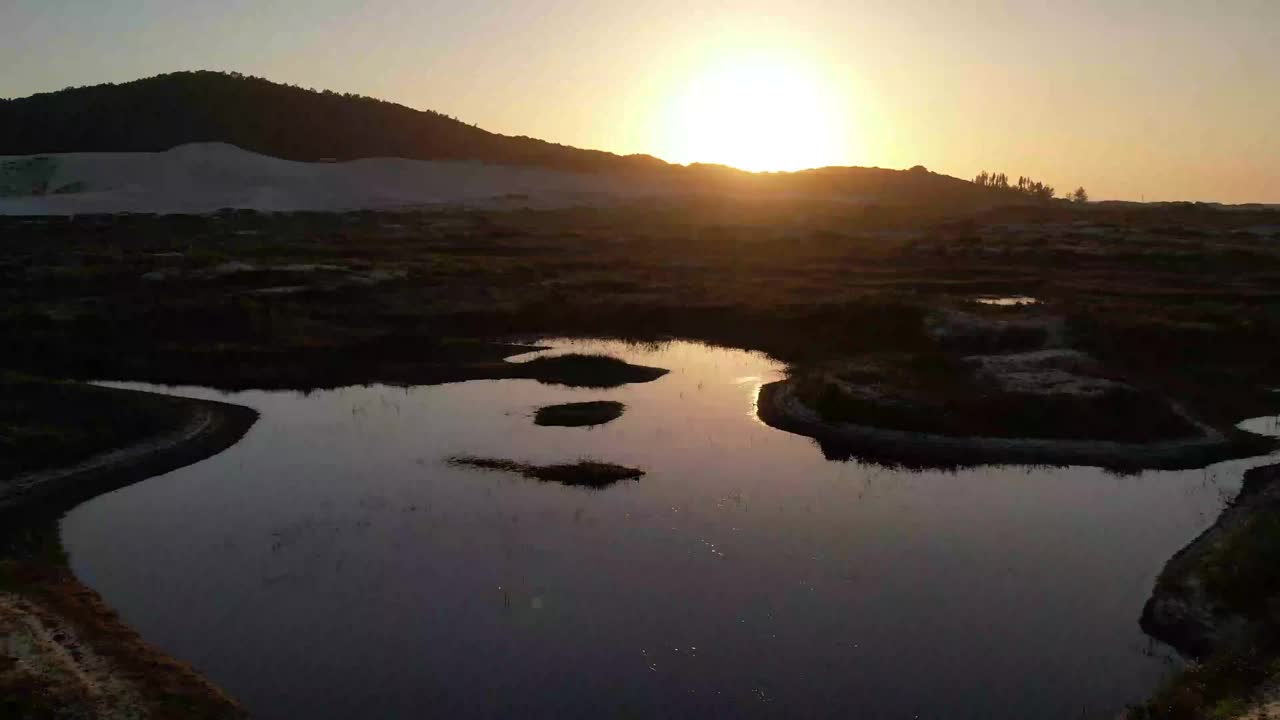 黎明时分的华金纳沙丘，是Florianópolis城市地区大西洋森林沙丘的避难所视频素材