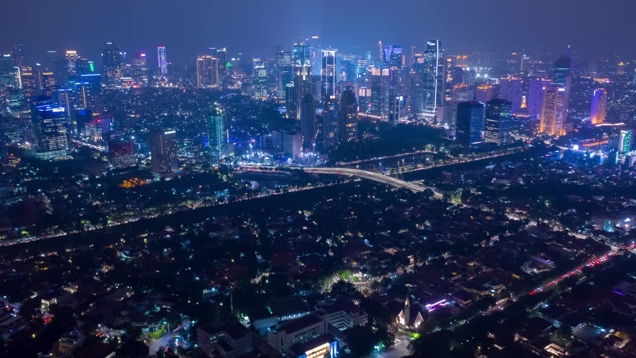 雅加达夜晚的天际线视频素材