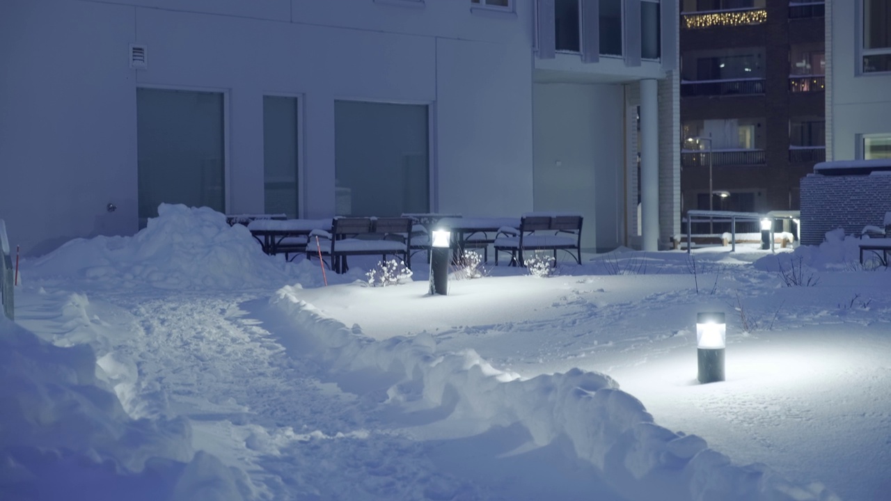 大雪过后，街道被大雪覆盖视频素材