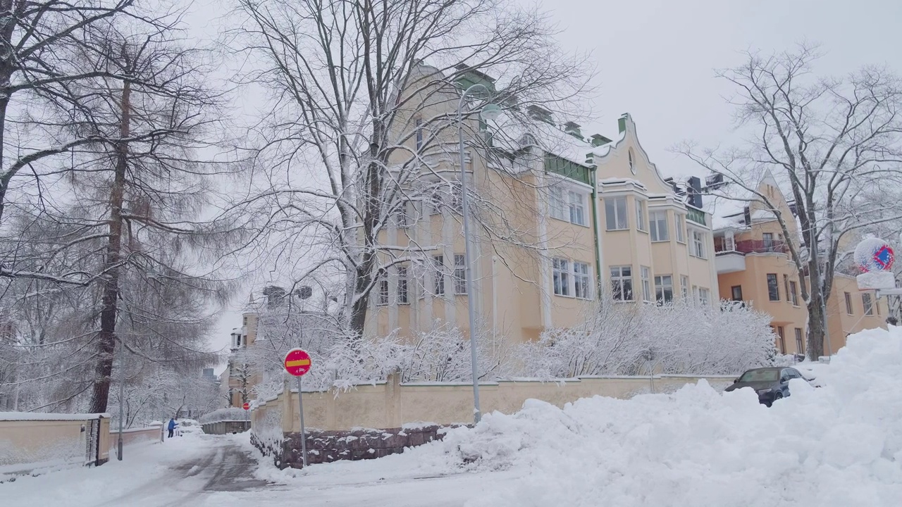 大雪过后，街道被大雪覆盖视频素材