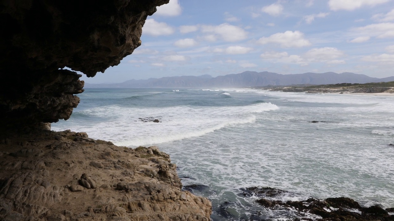 岩石海岸，沃克湾自然保护区视频素材