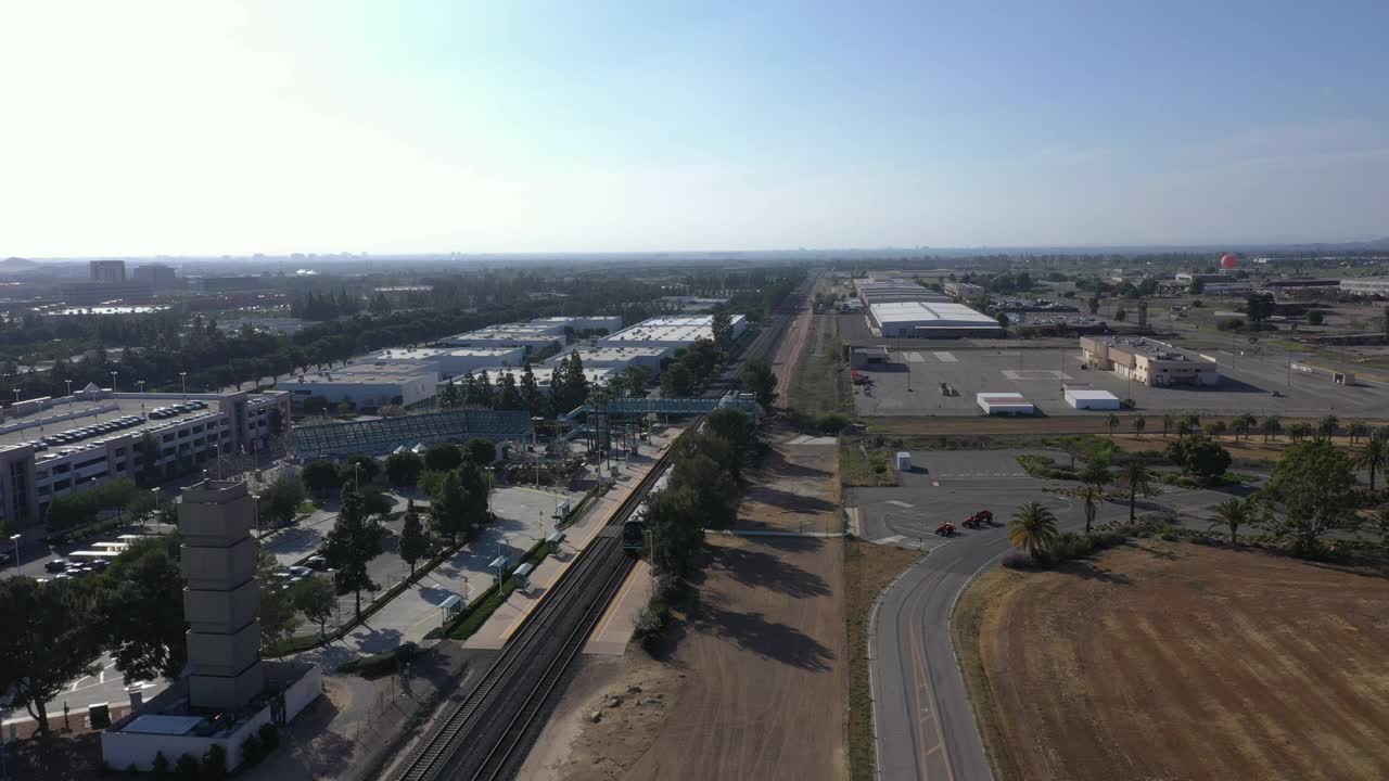 加州欧文附近工业区的空中全景。视频素材