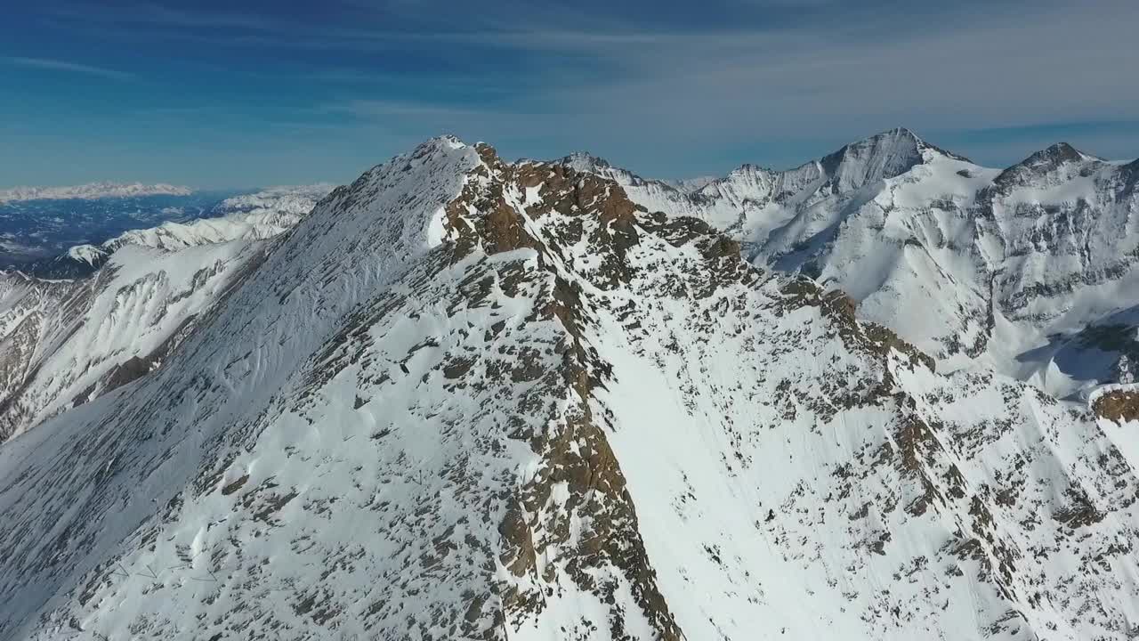 的雪山山视频素材