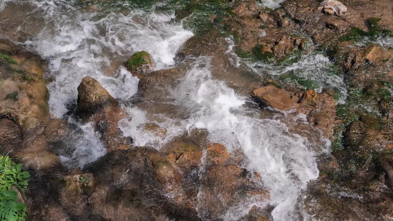 山清水秀，风景秀丽。屏幕保护程序,背景。视频下载