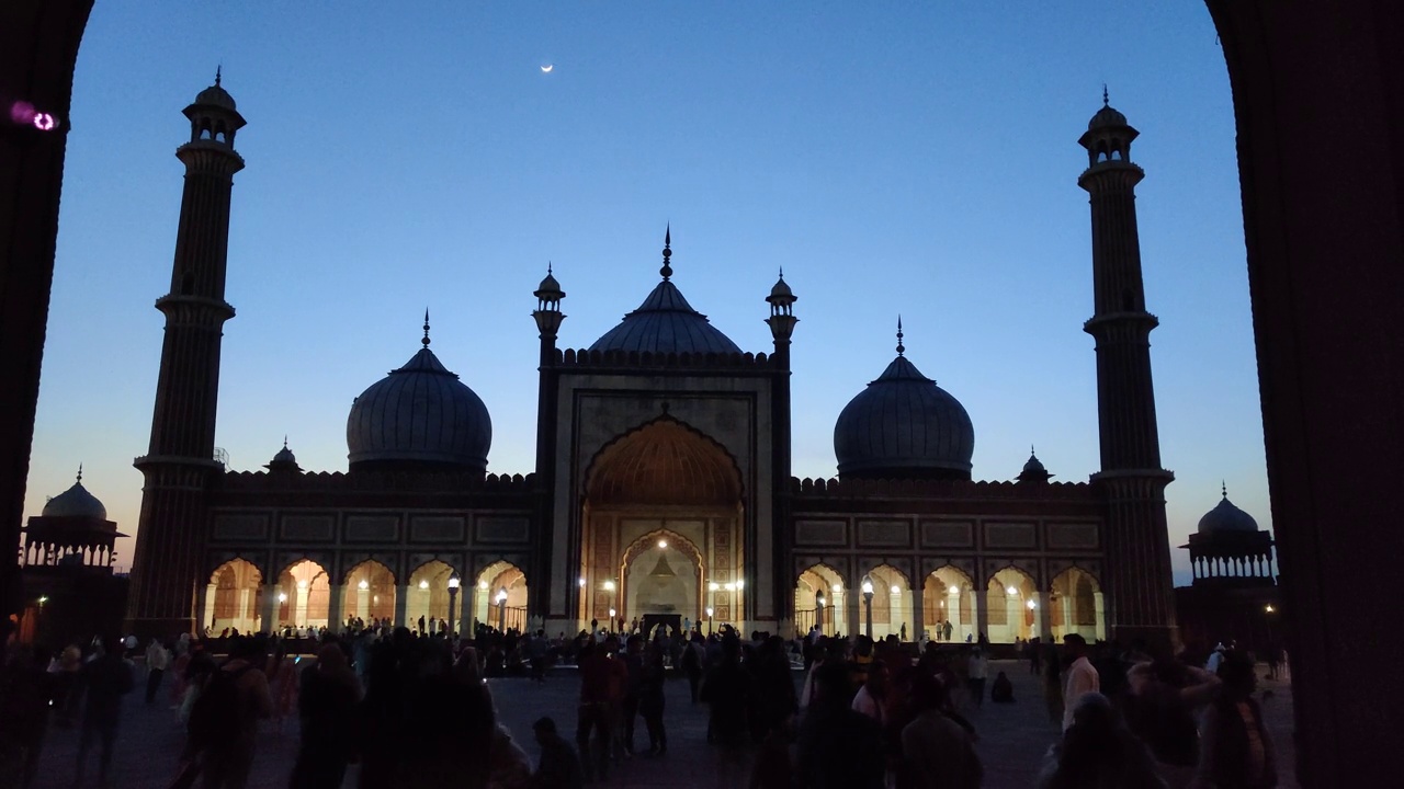 旧德里的Jama Masjid，巨大的活清真寺和莫卧儿伊斯兰纪念碑视频素材