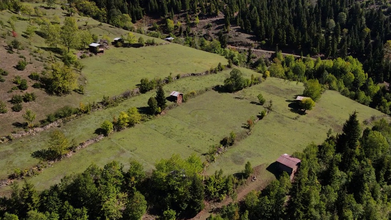 山村和高山草甸视频素材