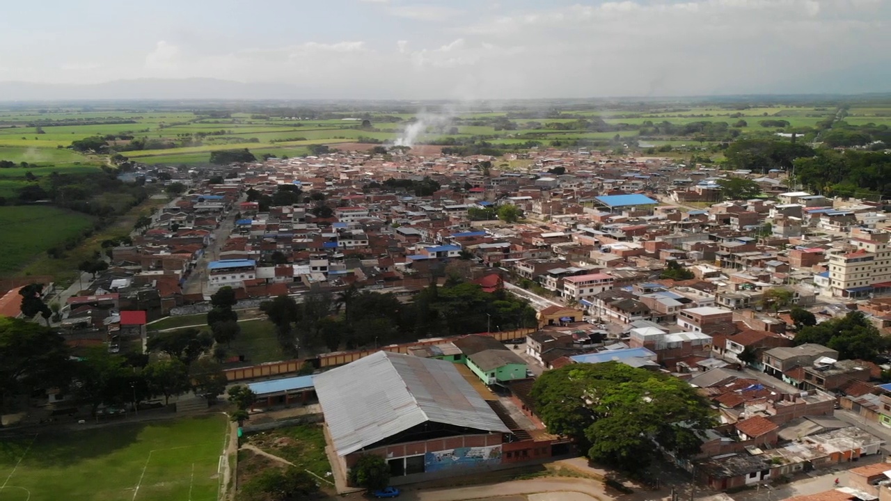 小镇。草地。Valle del Cauca。哥伦比亚视频素材