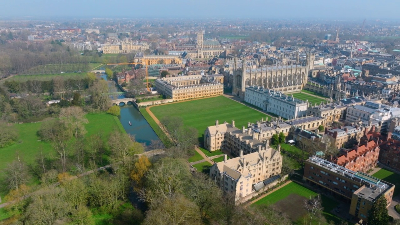 英国剑桥大学和学院的鸟瞰图视频素材