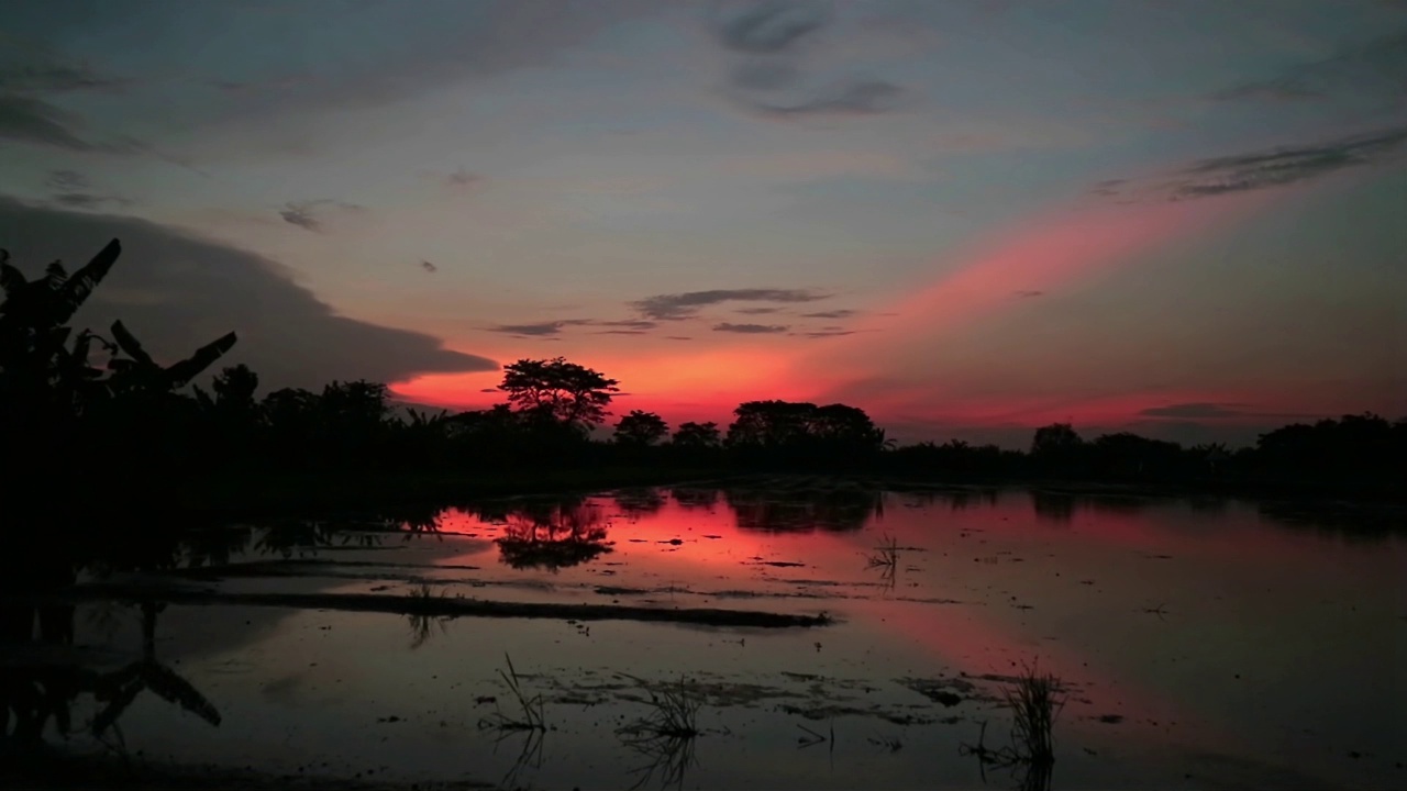 边缘的夕阳视频素材