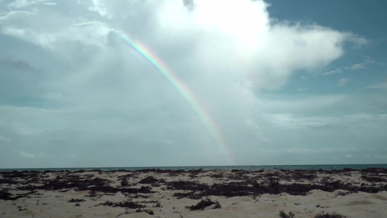 海面上美丽的彩虹视频下载