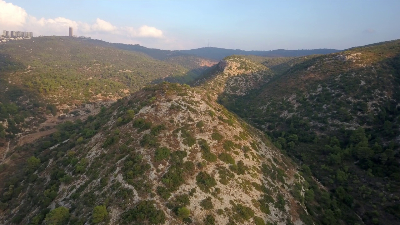 Wadi Oranit和海法的天际线，以色列视频素材