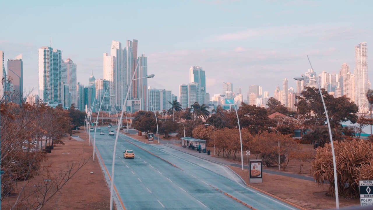 这条路通向大城市视频素材