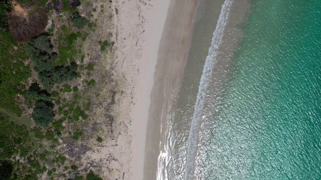 AH -海滩波浪视频素材