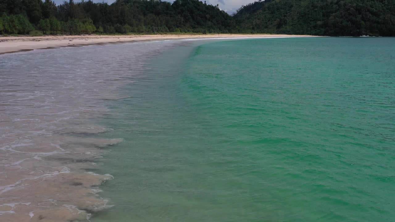 AH -海滩波浪视频素材