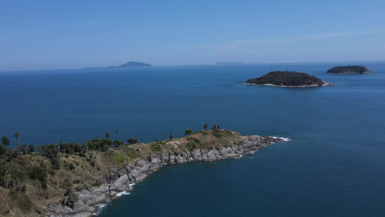 从这里看日落是泰国普吉岛的地标。最受欢迎的假日旅游和著名。视频素材