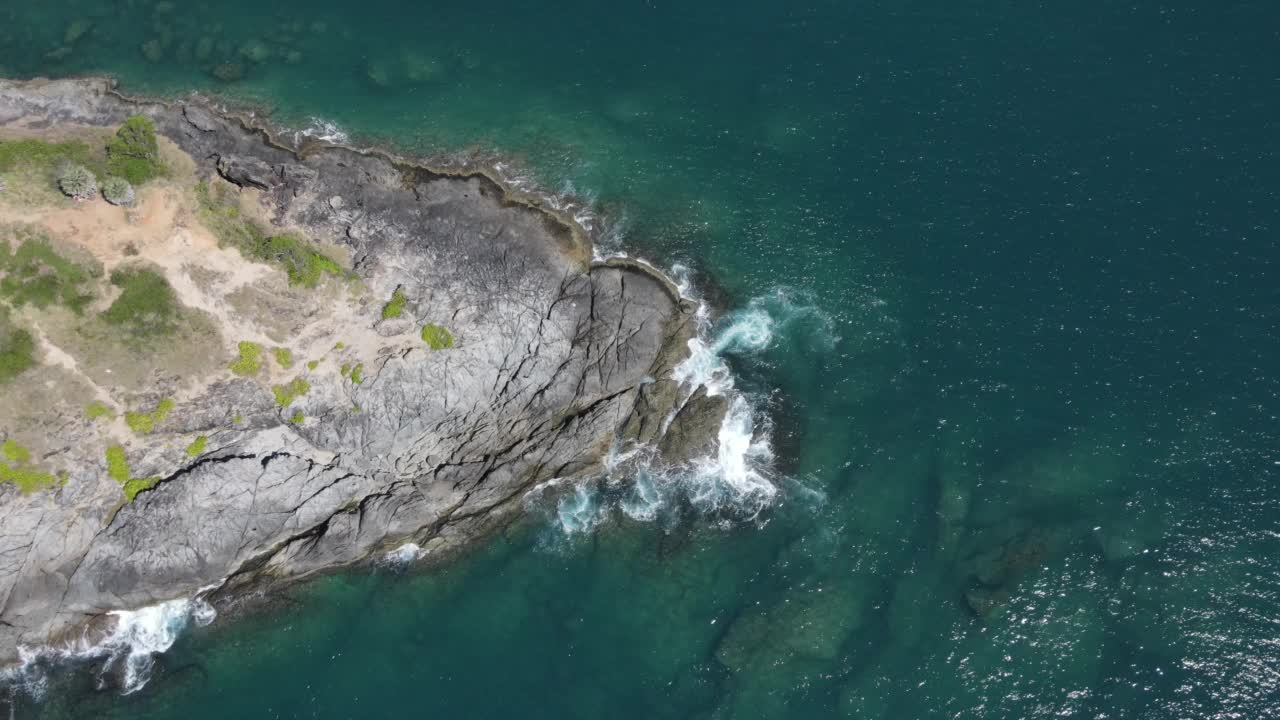 从这里看日落是泰国普吉岛的地标。最受欢迎的假日旅游和著名。视频素材