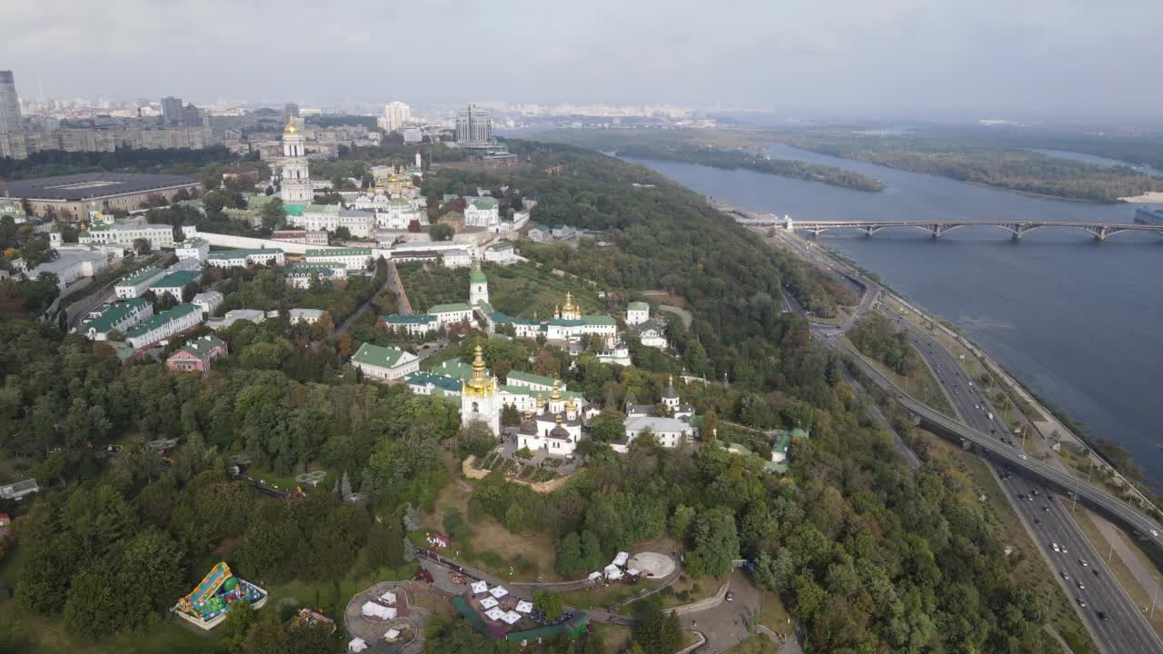 乌克兰基辅旅游景点:基辅-佩切尔斯克-拉夫拉视频素材