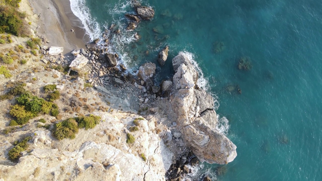 土耳其夏季的地中海海岸鸟瞰图视频素材