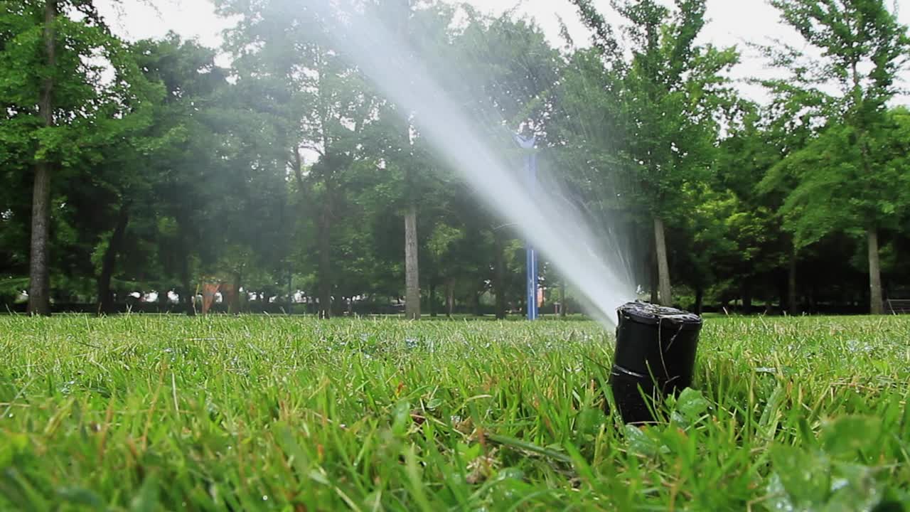 消火栓喷水-喷淋消火栓
消火栓喷水-喷淋消火栓视频素材