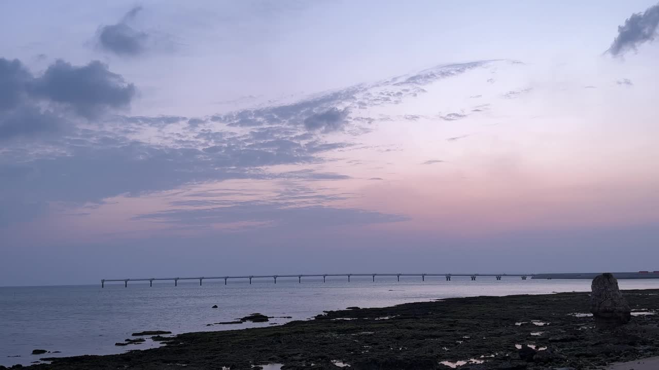 冲绳岛富久岛的夜景视频素材