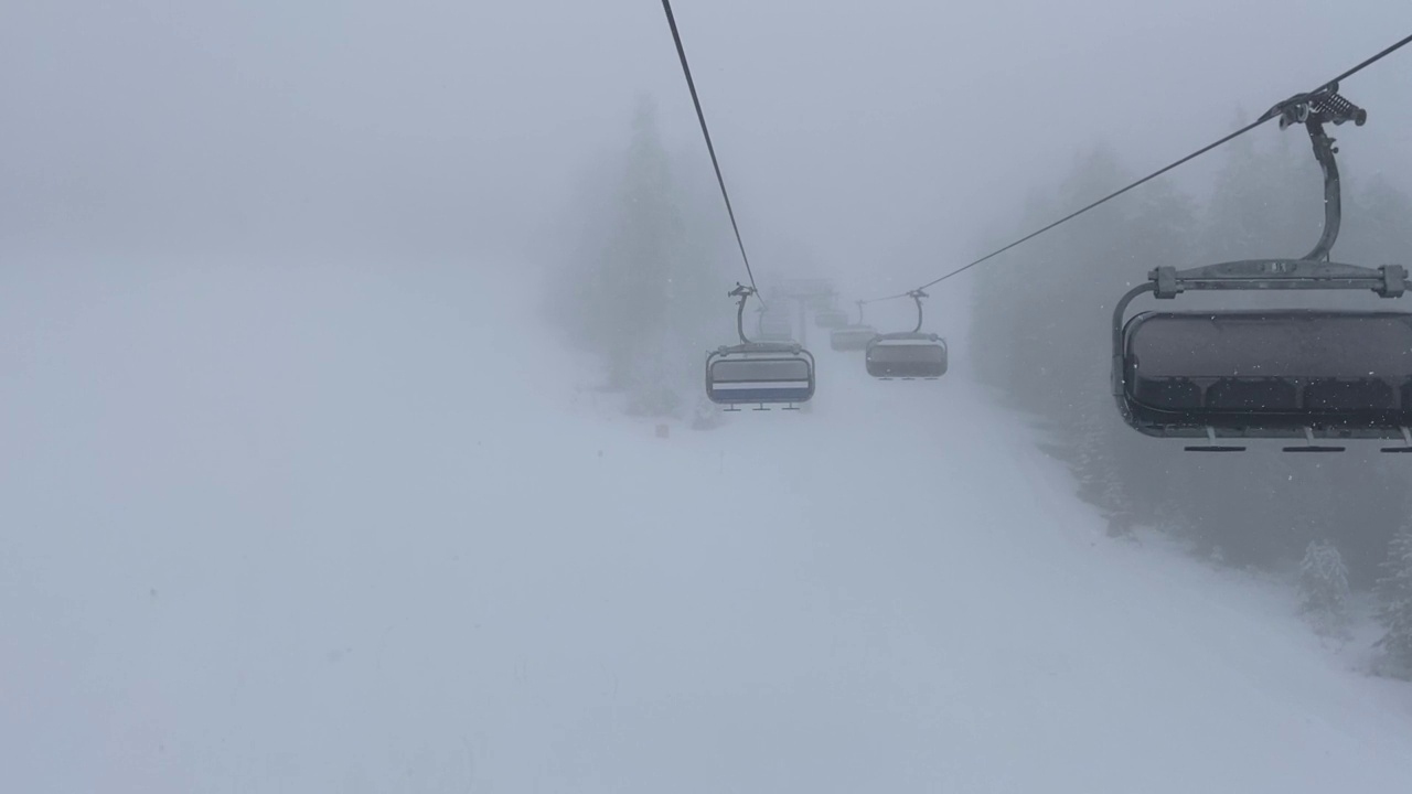 滑雪电梯视频素材