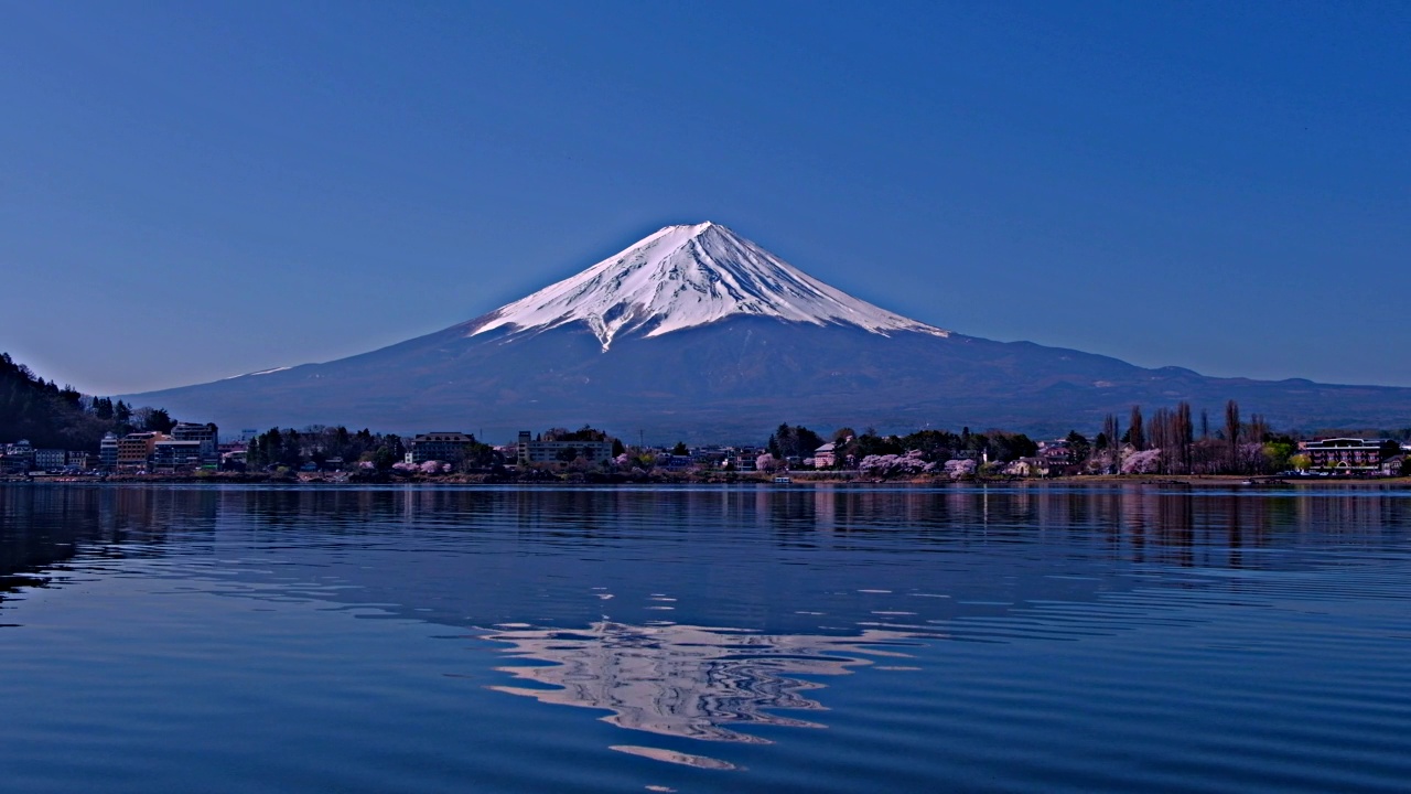 富士山从ubuyasaki湖川口视频下载