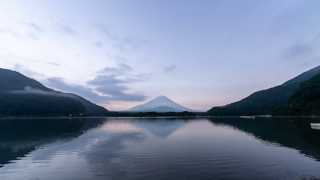 湖边日出——富士山视频素材