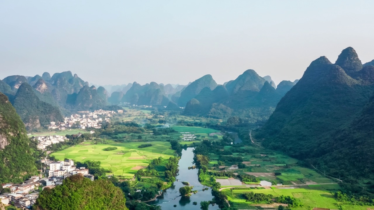 桂林山水景观的航拍镜头视频素材