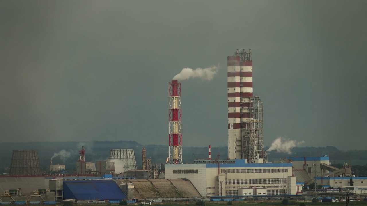 石油和天然气精炼厂视频素材