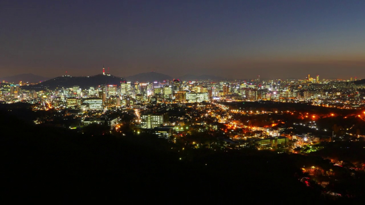 韩国首尔市中心的夜景视频素材