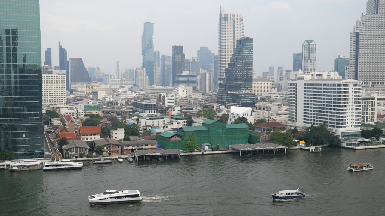 城市景观和曼谷的河流视频素材